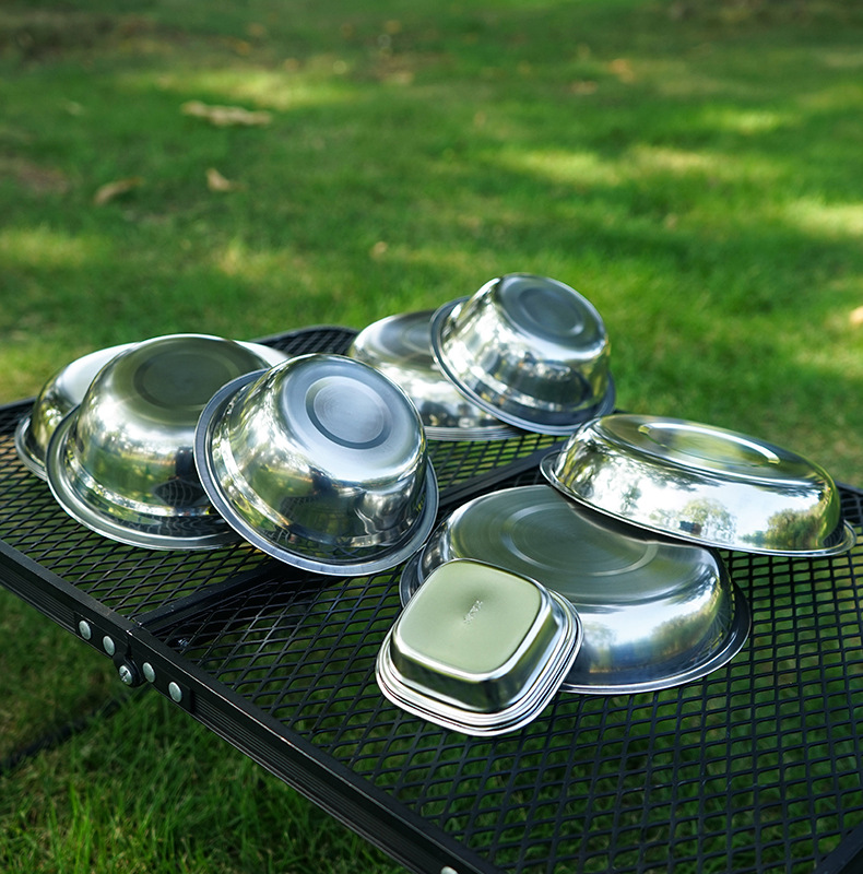 Nuovo set di piatti portatili  - Camping Cooking And Dining Set recensione e prezzo